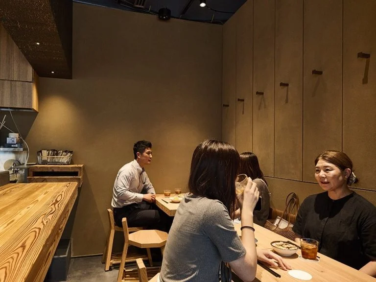 上野文楽八重洲店の店内画像
